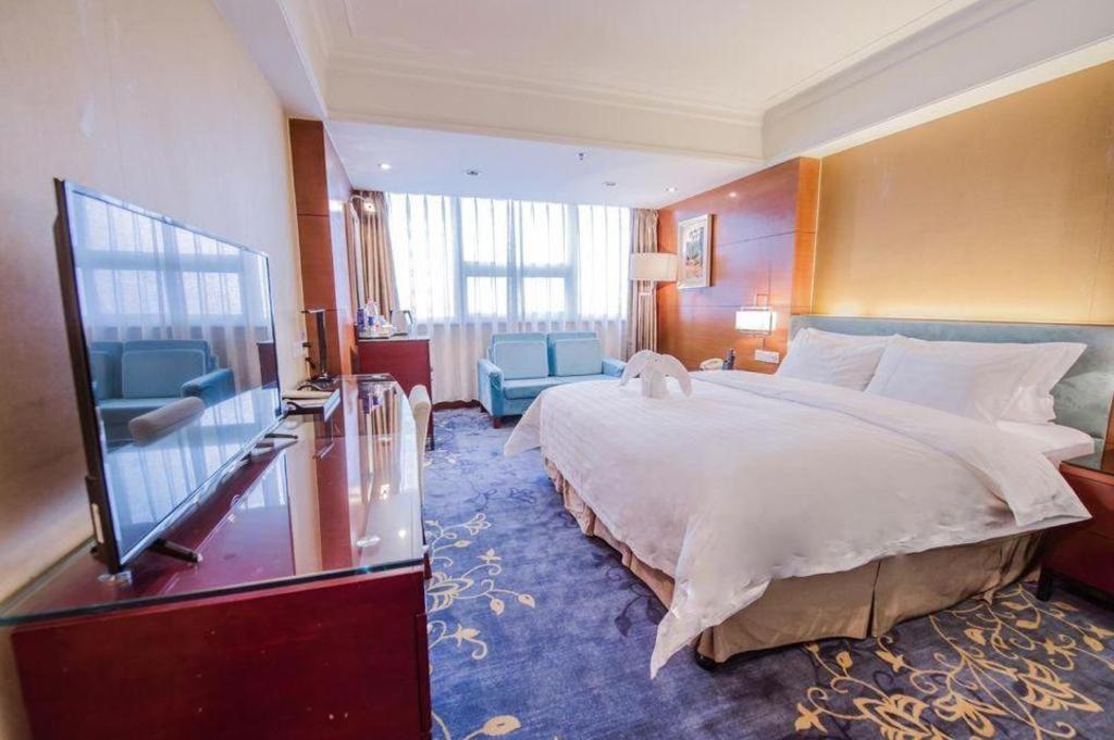 Linyi Blue Horizon Intenational Hotel Extérieur photo