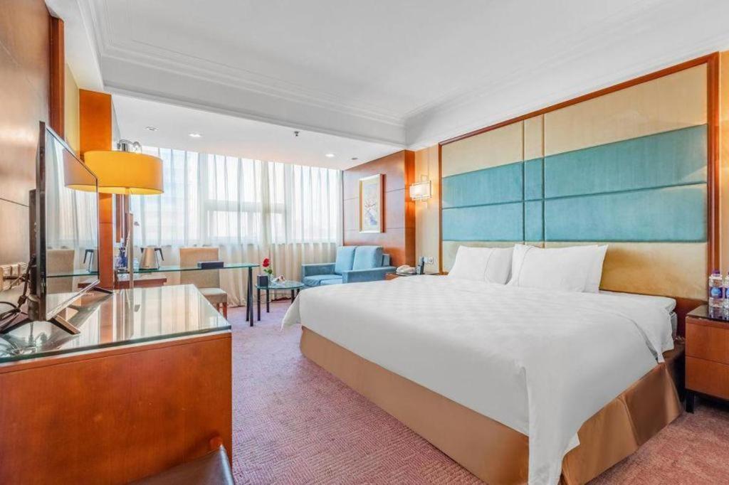 Linyi Blue Horizon Intenational Hotel Extérieur photo